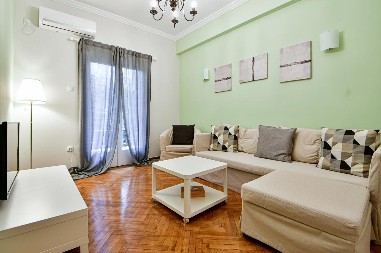 Thiras Lovely Apartment By Zain Atenas Exterior foto
