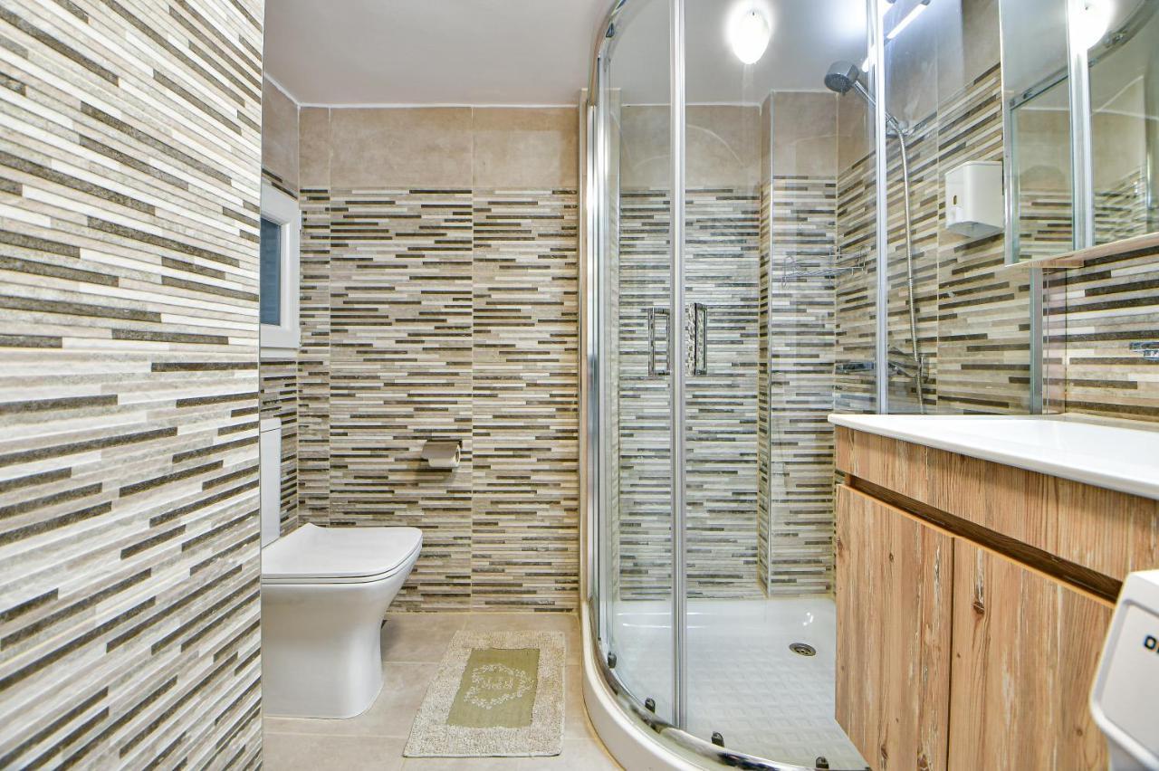 Thiras Lovely Apartment By Zain Atenas Exterior foto