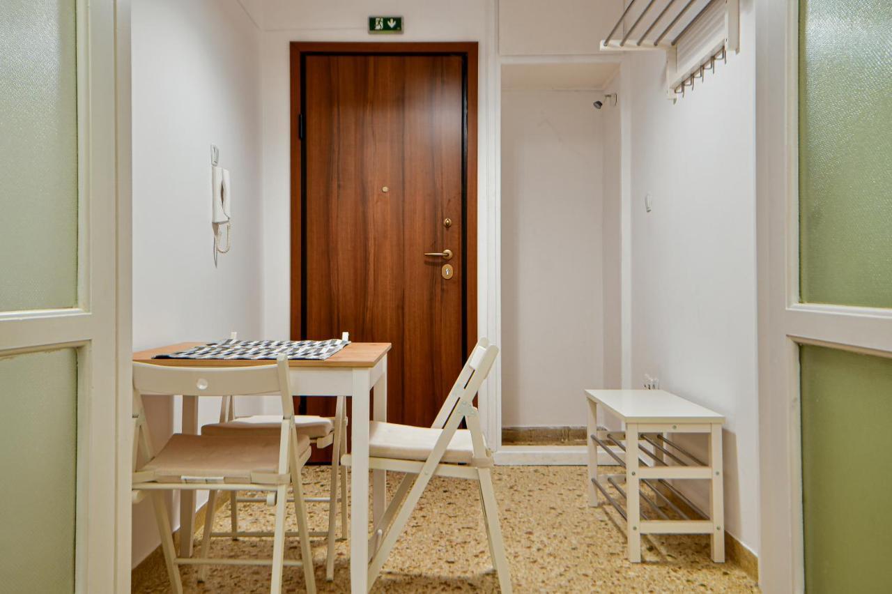 Thiras Lovely Apartment By Zain Atenas Exterior foto